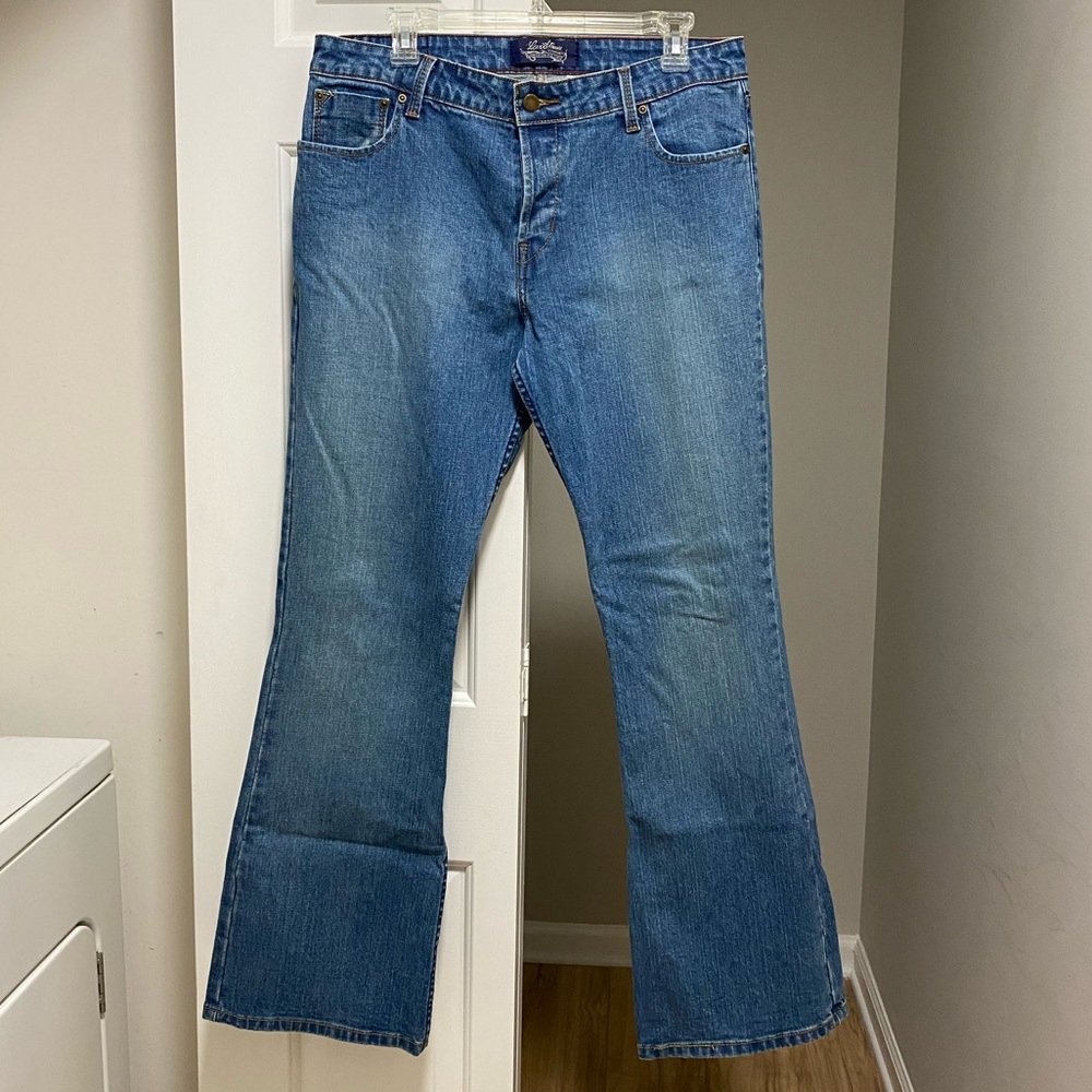 Levi’s Low Rise Flare Jeans
